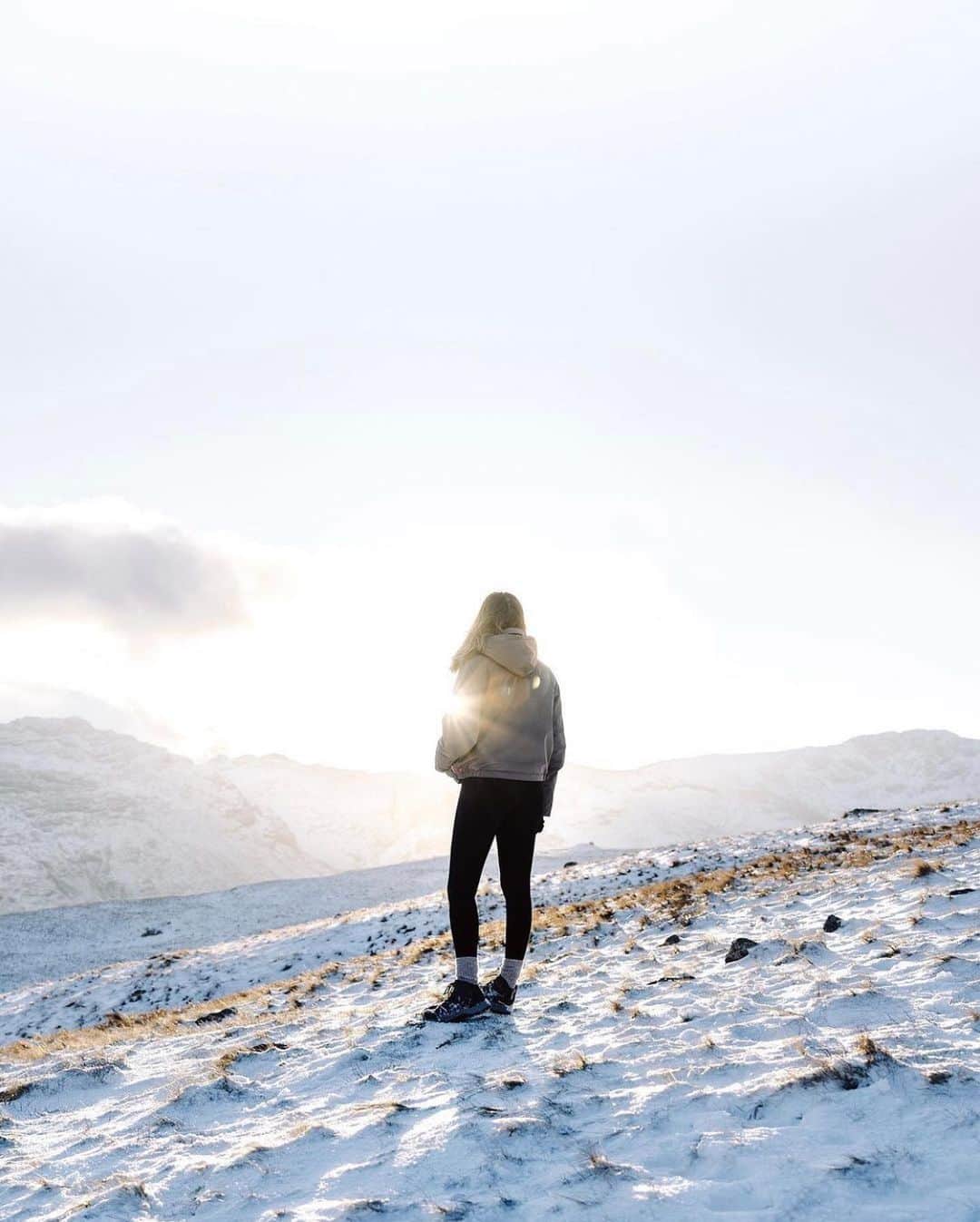 FOLKのインスタグラム：「Good evening from our Friday favorites. 1.) @mark__laird 2.) @audacityofamber 3.) @monsieur.laffaille 4.) @ryanresatka 5.) @jeff.n.brenner 6.) @jkwinders 7.) @dilettaland」