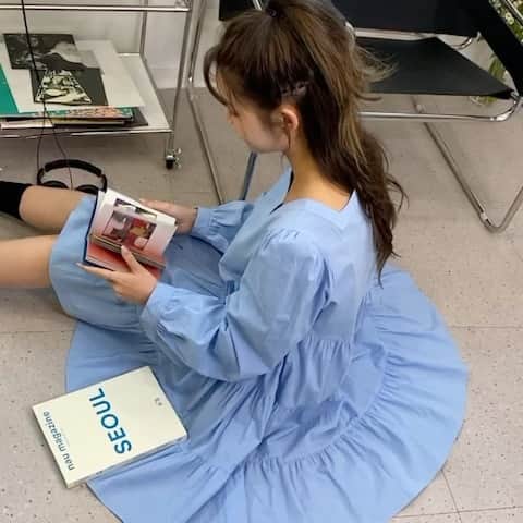 Chuuのインスタグラム：「🔜빨리 보여드리고 싶은 봄신상들❣️ #chuu #chuuseoul #lovely_daily_look_chuu」