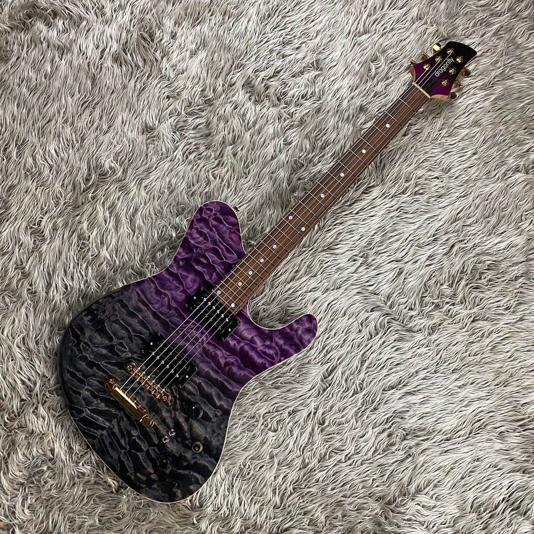将吾のインスタグラム：「My new guitar.」
