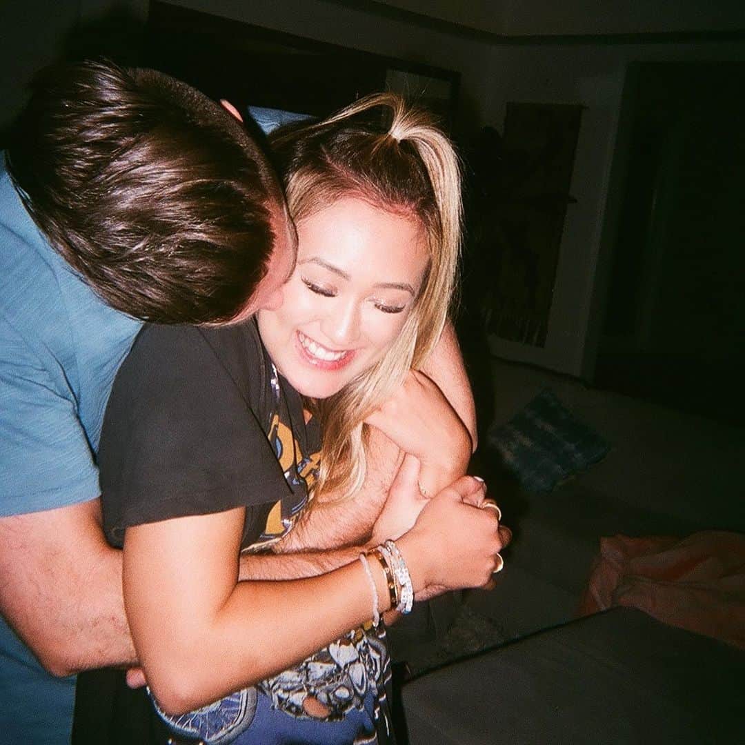 Lauren Riihimakiのインスタグラム：「happy birthday @jeremymichael22 🥰 you post on IG 4x a year so I figured I’d do the honors of showing some highlights, here’s to another year of moose snuggles and loving you ❤️✨」