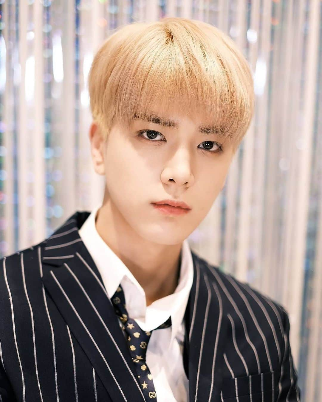 ヨンフンさんのインスタグラム写真 - (ヨンフンInstagram)「금발 🥰 blonde younghoon 😄 #THEBOYZ #더보이즈 #YOUNGHOON #영훈」1月23日 10時39分 - younghoon.theboyz