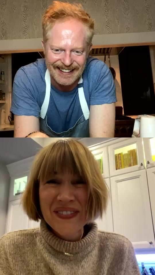 ジェシー・タイラー・ファーガソンのインスタグラム：「Cook night @foodbetweenfriends @juliebethtanous」