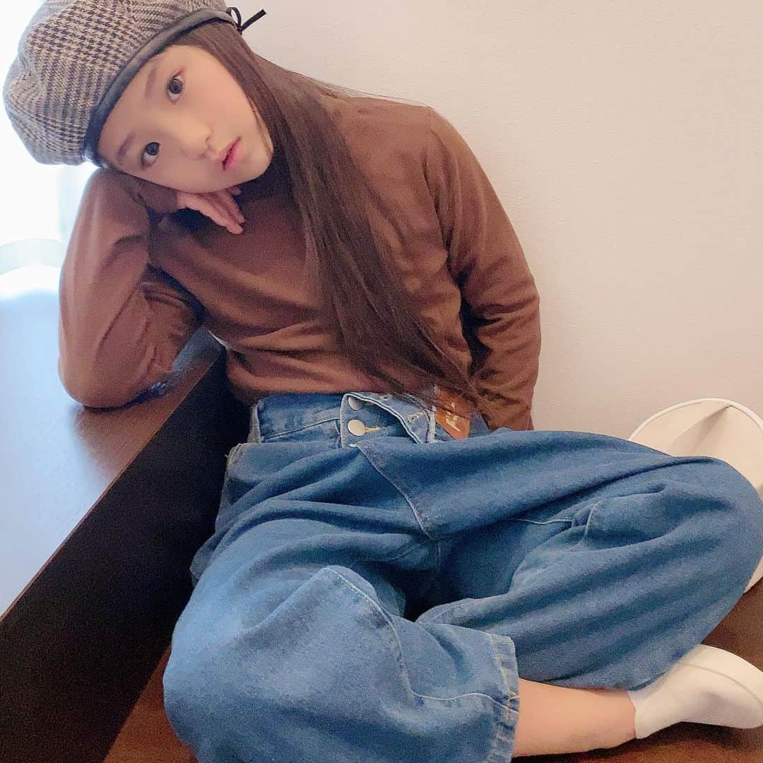 ♡KAO♡さんのインスタグラム写真 - (♡KAO♡Instagram)「： ： #おりんコーデ  #rinchancode ♡♡♡ @smilekids888 coordinate ： ： @smilekids888 より本日21時発売の裏微起毛TOPS♡ 使い勝手抜群で何より肌触り良くて温かいよ！ 全3色980円で販売開始です♡ 安いー👏 こういうTOPSはいくつあっても使えるから 全色欲しいくらい(*˘︶˘*).｡.:*♡ ： ： tops▹▸ @smilekids888 -身長125cm  size 130- ： ： ： ： ： ： ： ： ： ： ： ： ： ： ：  #ig_kidsfashion #kidsfashion #親バカ #ig_oyabakabu #親バカ部 #娘 #6歳 #女の子 #インスタキッズ #ig_kids #mamanoko #ママリ #hugmug #コドモノ #キッズファッション #コドモダカラ #comona #キッセレ #ママタス #プチプラコーデ  #キッズコーデ #韓国ファッション #韓国子供服」1月23日 12時07分 - o0.don_tama.0o