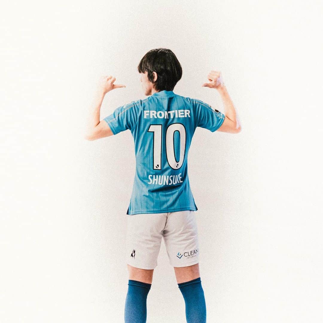 横浜FCさんのインスタグラム写真 - (横浜FCInstagram)「- 2021シーズン個人写真撮影。 - #yokohamafc #横浜FC #RECORDTHEBLUE #JLEAGUE #Jリーグ」1月23日 23時03分 - yokohamafc_official