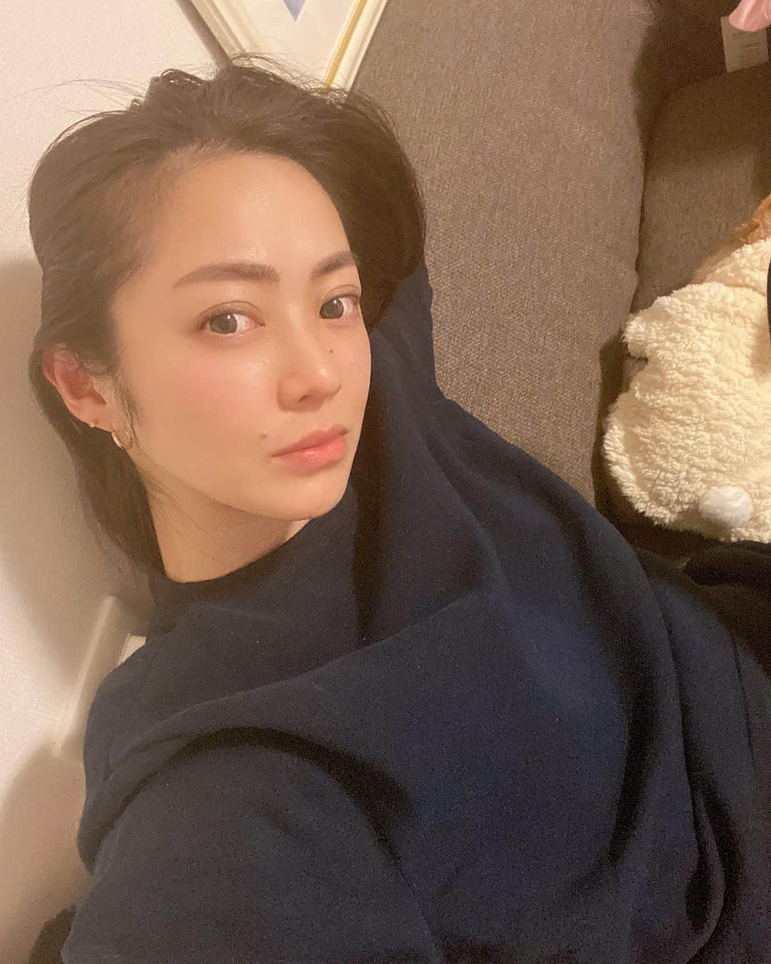 松岡李那のインスタグラム：「健康第一元気が一番🥺👍 裏起毛スウェットパジャマはドンキで上下798円でした✨☺️ お買い得品大好き💕 #コロナウイルスが早く終息しますように」