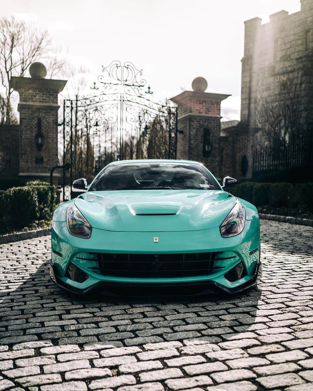 CarsWithoutLimitsさんのインスタグラム写真 - (CarsWithoutLimitsInstagram)「Tiffany Blue F12 Photos @zuumy  #CarsWithoutLimits」1月23日 23時06分 - carswithoutlimits