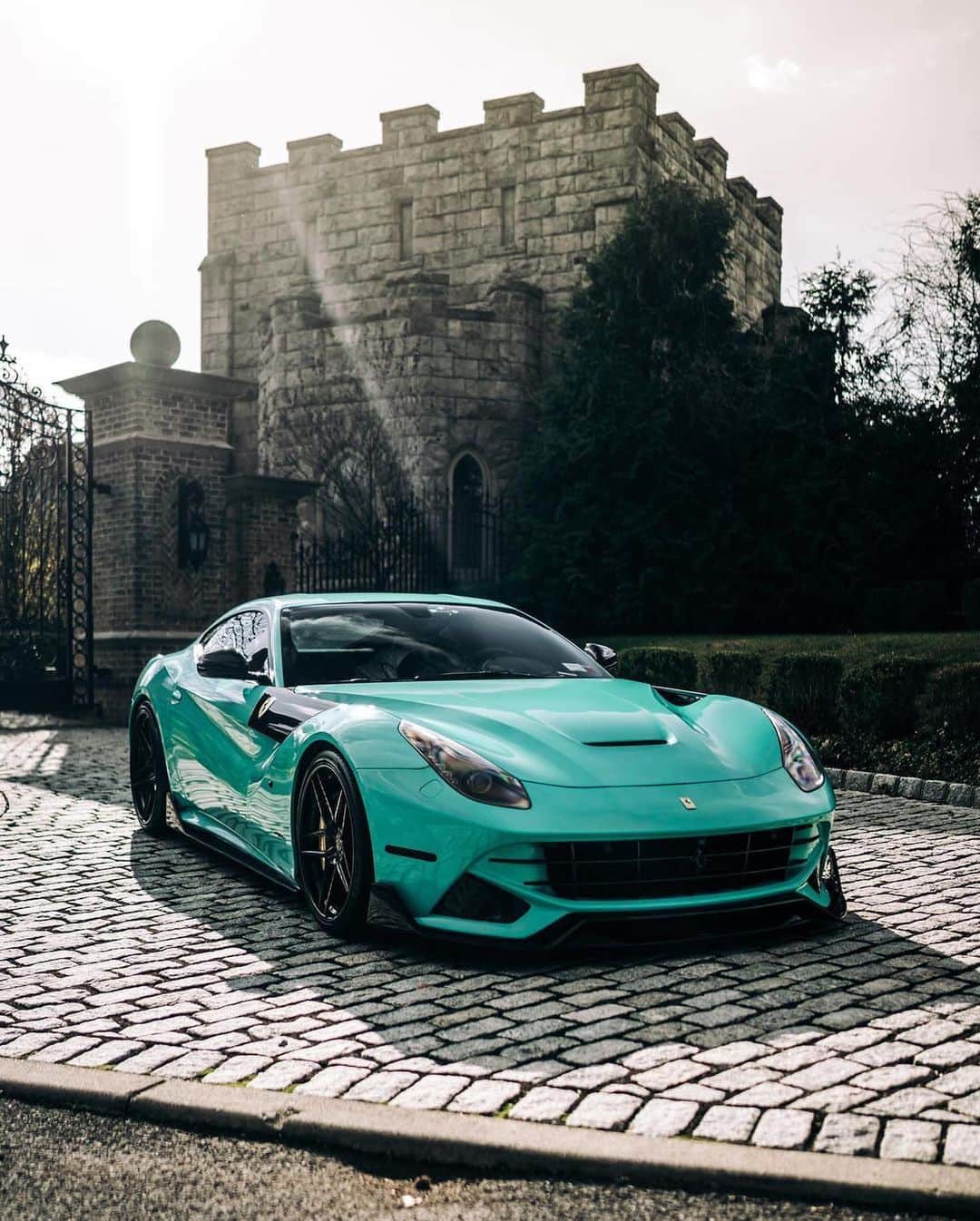 CarsWithoutLimitsさんのインスタグラム写真 - (CarsWithoutLimitsInstagram)「Tiffany Blue F12 Photos @zuumy  #CarsWithoutLimits」1月23日 23時06分 - carswithoutlimits