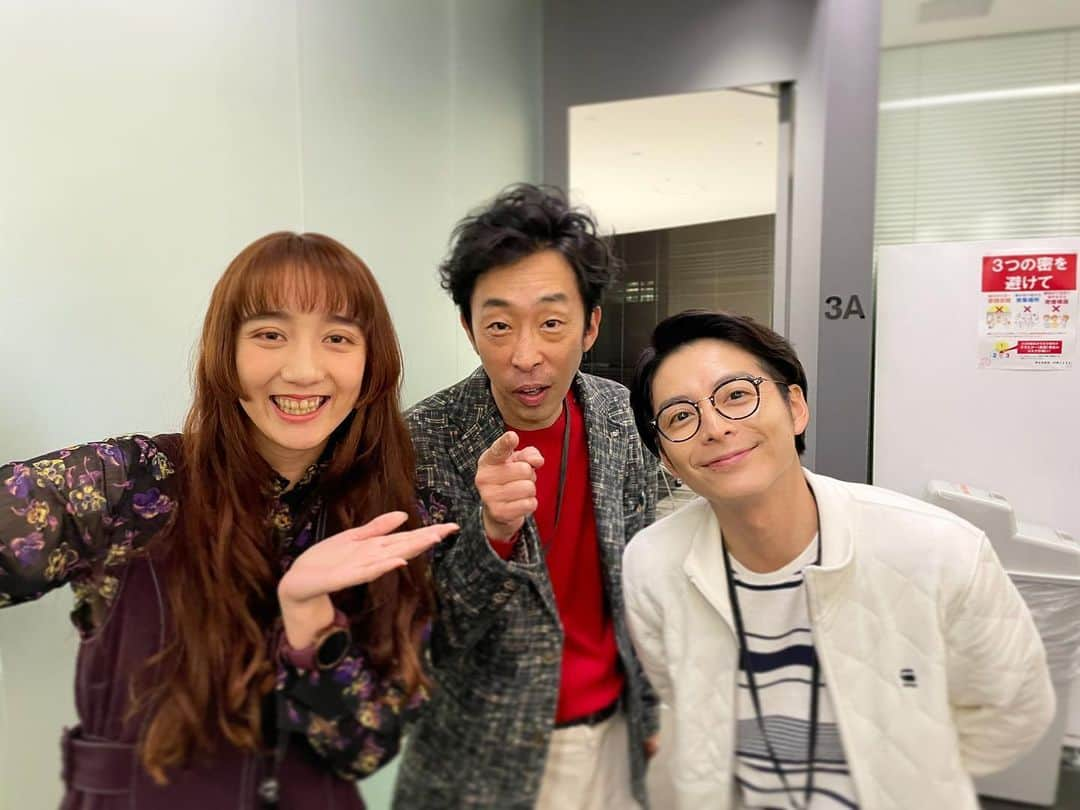 小池徹平さんのインスタグラム写真 - (小池徹平Instagram)「書けないッ！？本日第二話放送です🙌 TikTok 生配信もお見逃しなく😆✨  #書けないッ！？ #テレビ局チームの安定感 #小池さん家のてっちゃんねるではドッキリやられまくりでした」1月23日 22時13分 - teppei.koike_official