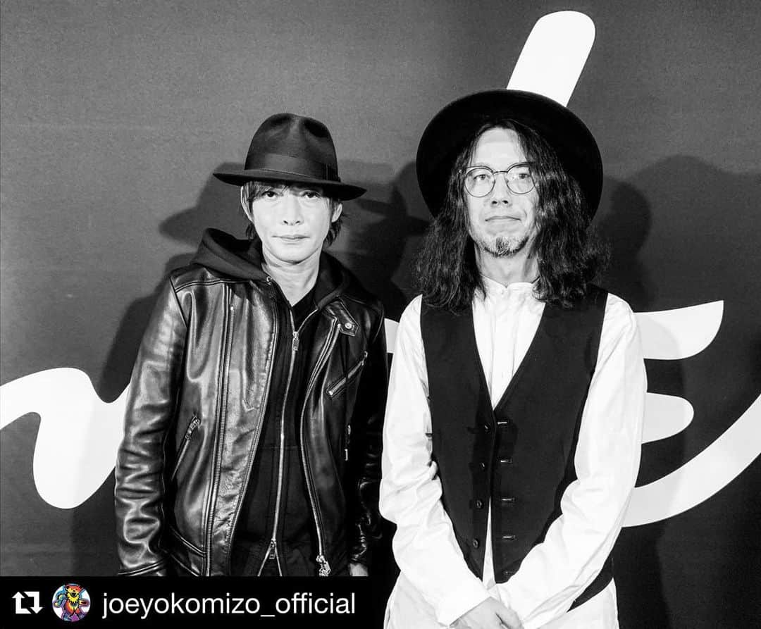 INORANさんのインスタグラム写真 - (INORANInstagram)「Thx, Joe🤘🤘🤘 #Repost @joeyokomizo_official with @get_repost ・・・ INORANさんのニューアルバム『Between The World And Me』のオンライン・リスニングパーティーアップ🕺🕺🕺🕺・ ・ 参加してくれた皆さんはわかったと思うけど、低音が半端ない音像と、メロディラインの美しさと、ジャンルレスなアレンジの2020年代の世界標準の素晴らしいアルバムです🤓🤓🤓🤓・ ・ トークパートで聞けたアルバムを巡る話も、凄く刺激になった🔥🔥🔥🔥🔥・ ・ アルバム発売は2月17日🚀🚀🚀・ ・ おっと☝🏻・ NO NAME?の皆さん、ラジオリクエスト作戦も開始だぜー👾👾👾👾👾・ ・ #inoran  #lunasea  #betweentheworldandme  #リスニングパーティー #ジョー横溝」1月23日 22時14分 - inoran_official