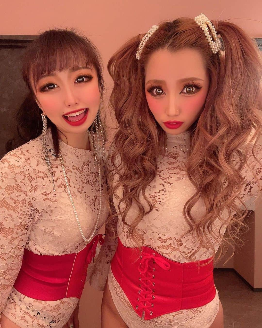 Momokaさんのインスタグラム写真 - (MomokaInstagram)「ひっっっっさびさにゆかと ペアでした👯‍♀️💟最年少と ペア組むと歳の差感じる🥺 楽しかったねゆかちん⭕️  金曜日はご来店くださった お客様ありがとう ございました🧸💙🧸💙 本日土曜日23日はお休み いただいております🙏🙏  この衣装働いてから 初めて着たけど可愛い💖😍  #札幌新名所 #ウタゲサッポロ #札幌クラブ #クラブ #ナイトクラブ #札幌 #すすきの #夜遊び #クラブ #utagesapporo #newopen #susukino #sapporo #hokkaido #nightclub #nightout #nightlife #allmix #club #party #event #gogodancer #ギャル」1月23日 22時19分 - momoka__utage