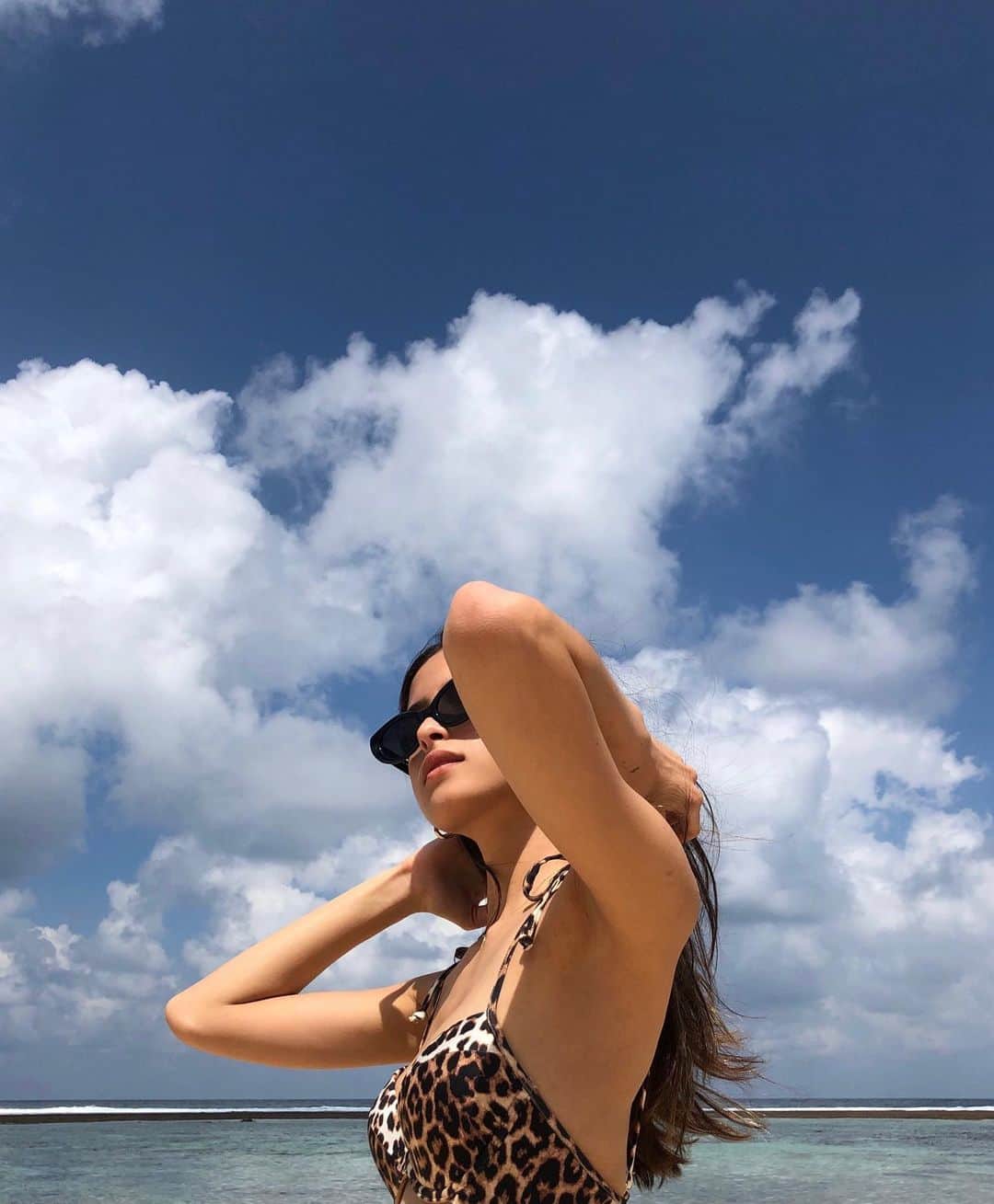 野口ジュリのインスタグラム：「Moro no Japão por taaanto tempo mas pode passar o tempo que for que não vou me acostumar ao frio daqui... Viver nos 3° graus é péssimo ainda 🤷🏾‍♀️ saudades verão」