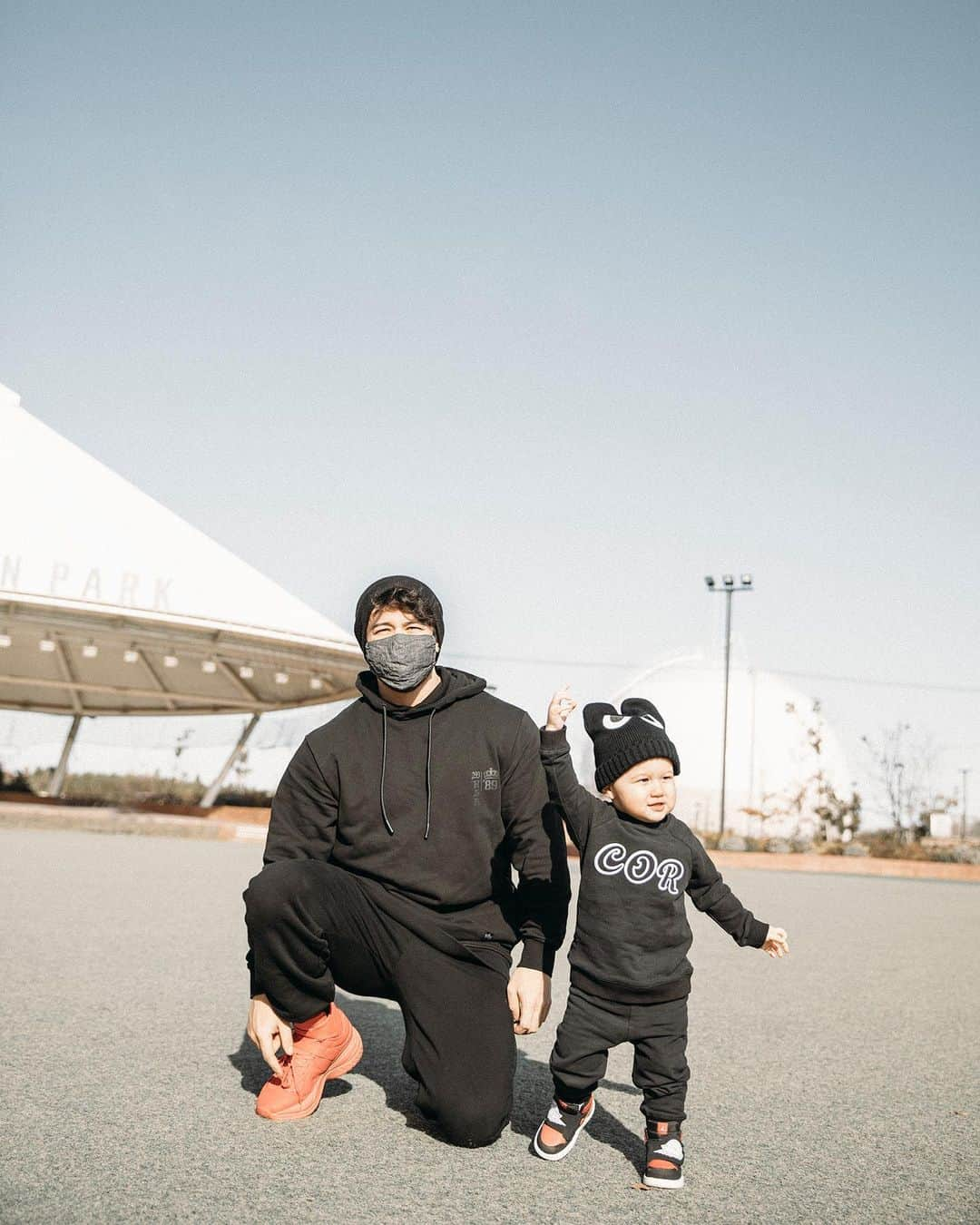 Kanekin Fitnessさんのインスタグラム写真 - (Kanekin FitnessInstagram)「Matching outfits. @cor_apparel お揃い😁」1月23日 22時25分 - kanekinfitness