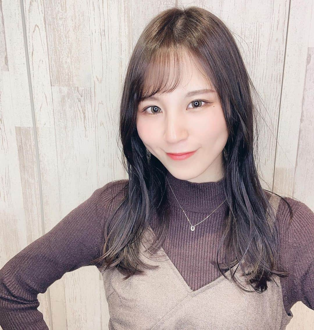 五十川ちほさんのインスタグラム写真 - (五十川ちほInstagram)「今回もEuphoria GINZA GRANDEの渋谷さん(@shibuya_euphoria )に髪質改善カラーカットやってもらいました💇‍♀️✨ 良きよきのよき🥺💓 大満足(*＾ｍ＾)いつもありがとうございます🌟 . . そしてなんと私のインスタ見た👀で、初来店の方は… エクステ以外のメニュー全部30%OFFになります📢✨  ▶︎カット+カラー 14,300円→9,870円 ▶︎超音波アイロントリートメント　8,800→6,160円 ▶︎メンズカット 6,600円→4,620円 とてもお得👏✨ . めちゃくちゃ良いので是非みなさま行ってみてね🥺🌟 予約は渋谷さんのインスタへgo💨 . . #portrait_shots #portraitmodel #portrait_vision #smileday #japan_of_insta #japanphotography #racequeen #ringgirls #modellife #liketolike #following #tokyolife #euphoriaginzagrande  #RIZINガール #撮影会モデル #ポートレート撮影 #サロンモデル #髪質改善 #カラーチェンジ #カット #超音波アイロン #ラウンドガール #レースクイーン #五十川ちほ #ちーころ」1月23日 22時35分 - chiho1128_i