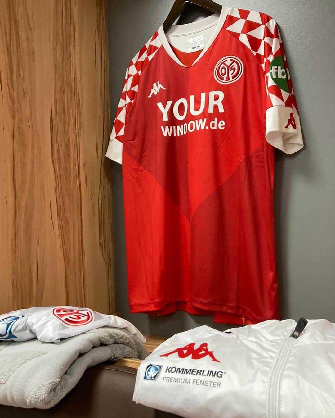 1.FSVマインツ05さんのインスタグラム写真 - (1.FSVマインツ05Instagram)「Unsere beiden Neuzugänge sind in der Startelf. Eure Meinung zur ersten 11? #mainz05 #M05RBL」1月23日 22時30分 - 1fsvmainz05