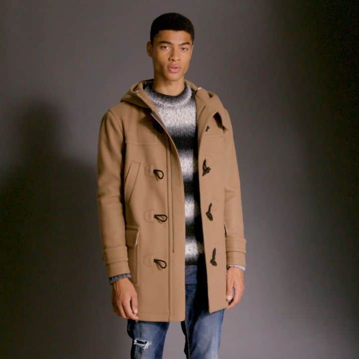 シスレーのインスタグラム：「EVERYBODY WANTS THEM:  the most-loved items from #FW20. #sisley #sisleyfashion #man」