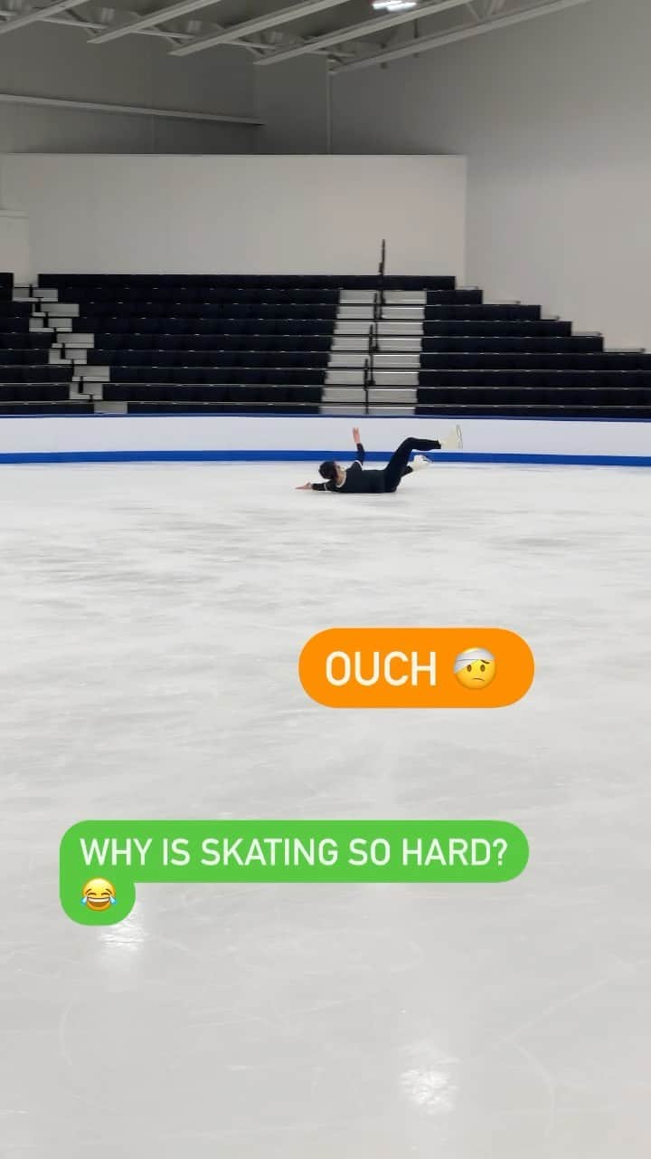 長洲未来のインスタグラム：「All the falls I took so I could learn how to land the jumps. ⛸🤕😣🙂🥲」