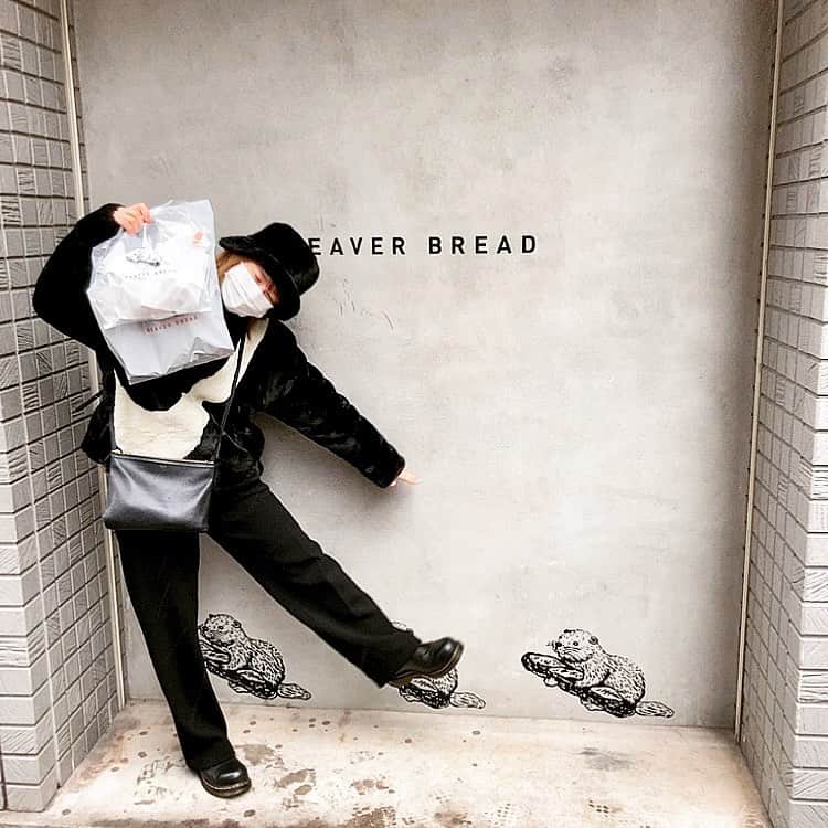 榎本ほのかさんのインスタグラム写真 - (榎本ほのかInstagram)「🍞🥐🥖🥪  #パン屋さん #東日本橋 #全部が美味しそう #常連客のお姉さんが映えスポット教えてくれた」1月23日 15時39分 - enomoto_honoka