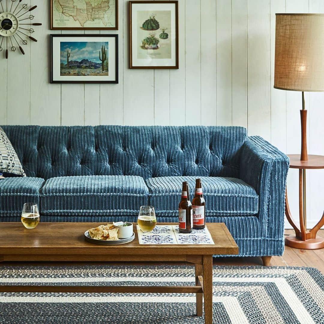 ACME Furnitureのインスタグラム