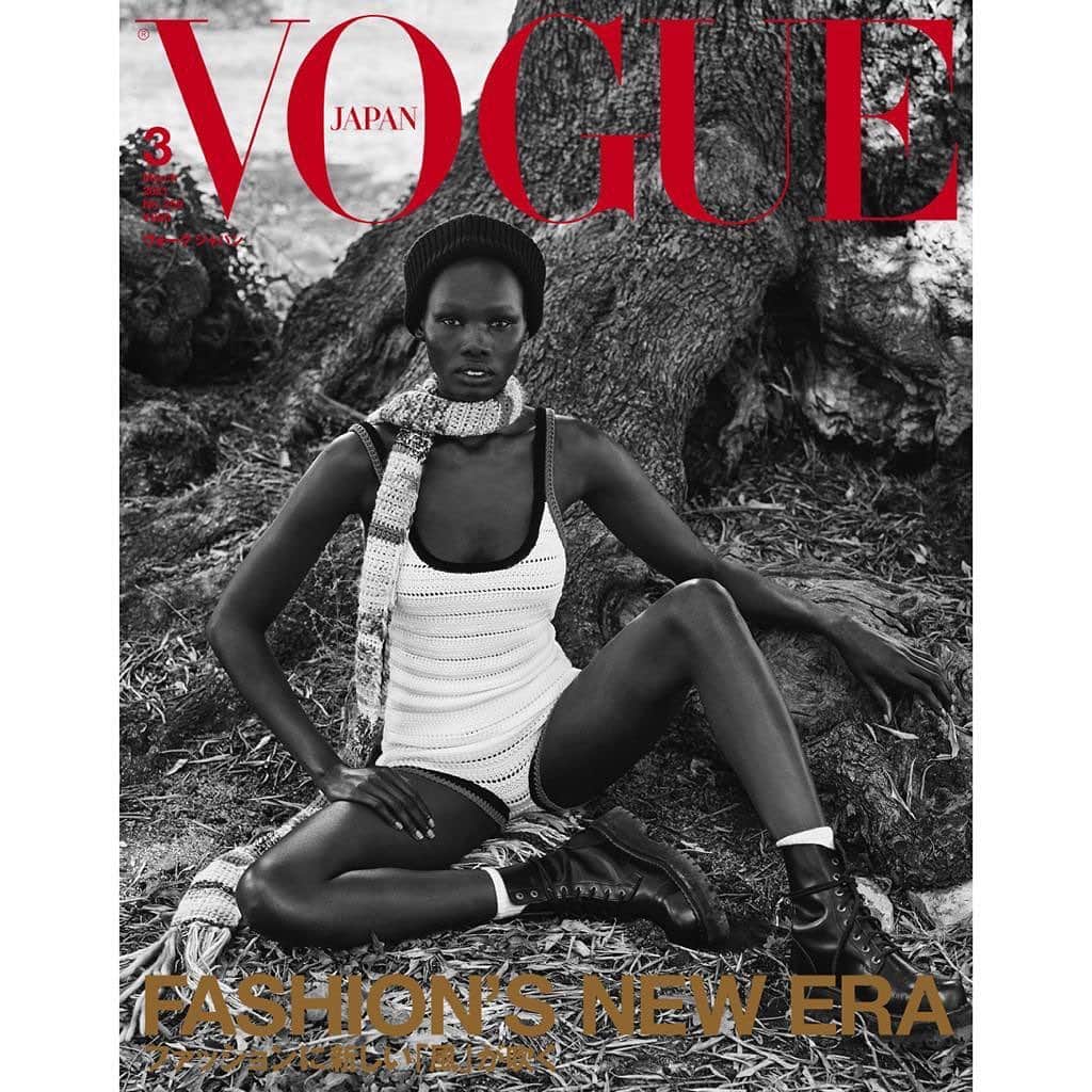 アンナ・デッロ・ルッソのインスタグラム：「Shanelle ❤️❤️❤️ @shanellenyasiase for @voguejapan🇯🇵 March issue by  @luigiandiango 📸 @luigimurenu  styled by @annadellorusso makeup @georgisandev 💄hair @pierpaololaihair 💇@pg_dmcasting @2bmanagement wearing @fendi @rickowensonline @yohjiyamamotoofficial @garethpughstudio  @dior @miumiu and @undergroundengland.since1981 boot ❣️」