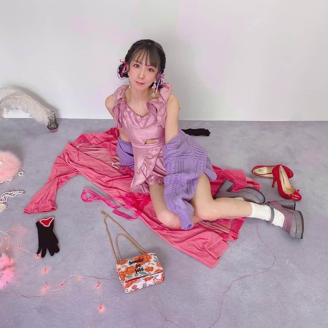 杉山優華のインスタグラム：「👠👠👠 . . .  #ファッション #おしゃれ #いいね #コーデ #ダイエット #フォロー #撮影 #美容 #今日のコーデ #フォローミー #お洒落 #オシャレ #日常 #コスメ #韓国 #韓国ファッション #fashion #ootd #love #instagood #photooftheda #fashion #beautiful #happy #cute #tbt #like4like #followme #picoftheday #follow」