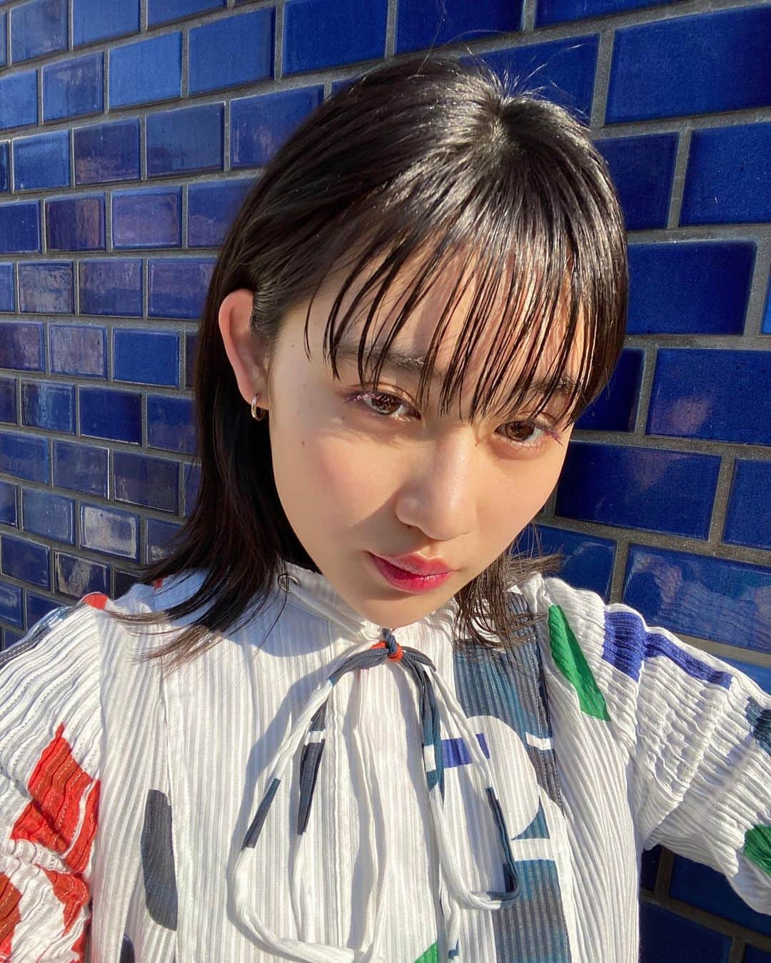 佐々木莉佳子さんのインスタグラム写真 - (佐々木莉佳子Instagram)「﻿ 雨の日は太陽を浴びたくなるね🌦﻿ ﻿ #カラーマスカラ﻿ #可愛」1月23日 23時12分 - rikako_sasaki.official