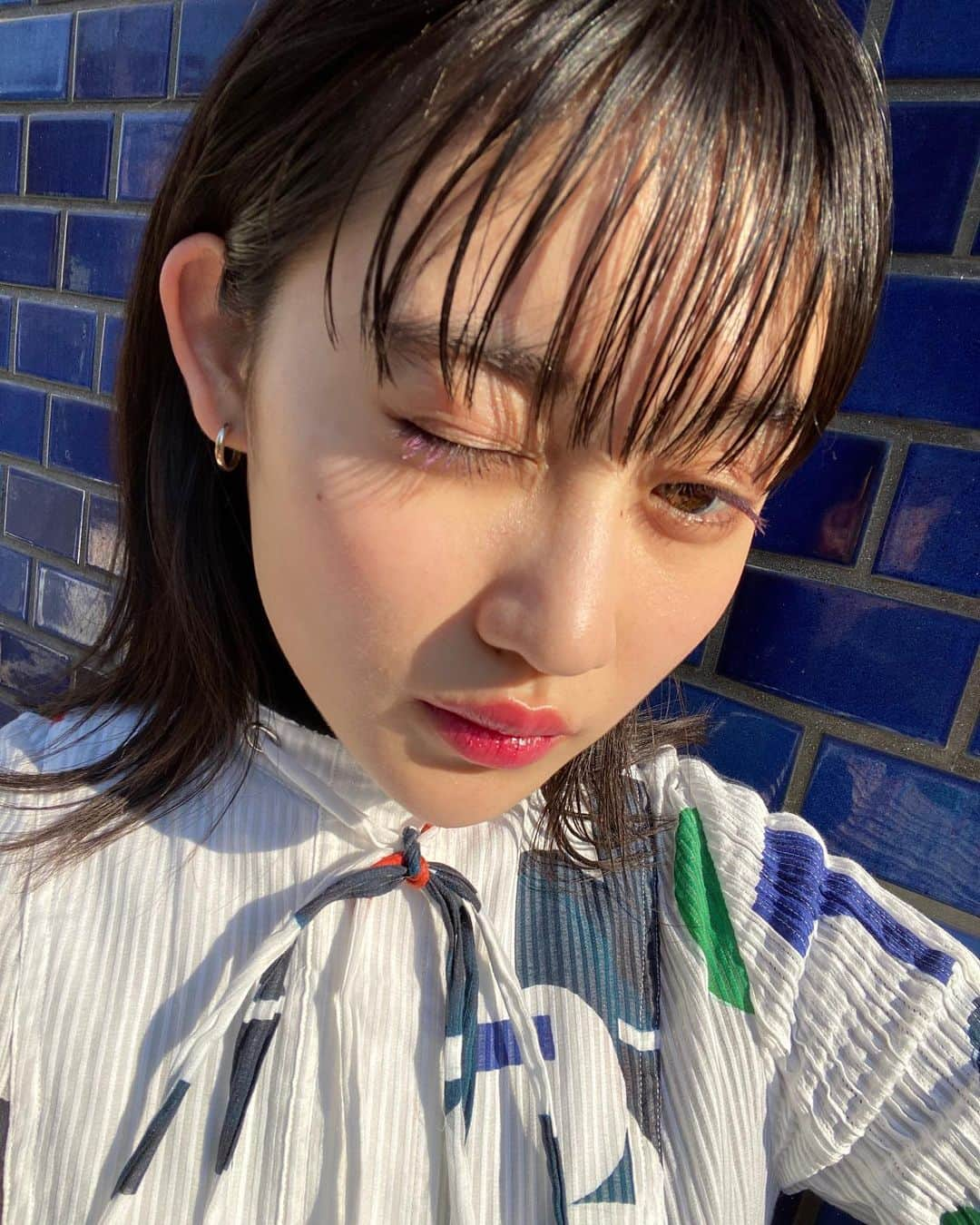 佐々木莉佳子さんのインスタグラム写真 - (佐々木莉佳子Instagram)「﻿ 雨の日は太陽を浴びたくなるね🌦﻿ ﻿ #カラーマスカラ﻿ #可愛」1月23日 23時12分 - rikako_sasaki.official