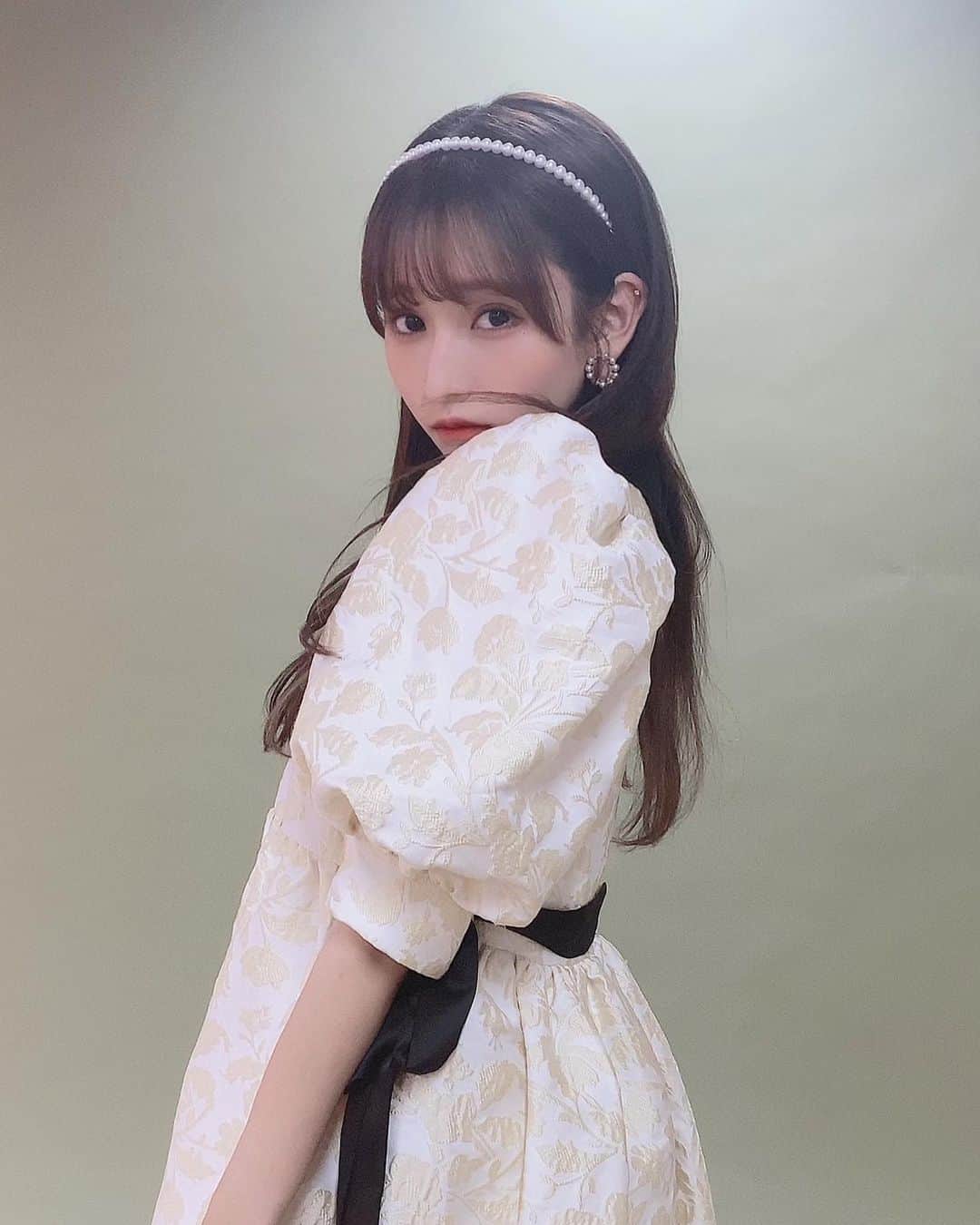 栗原紗英のインスタグラム：「カワイイ衣装着たよ🤍」