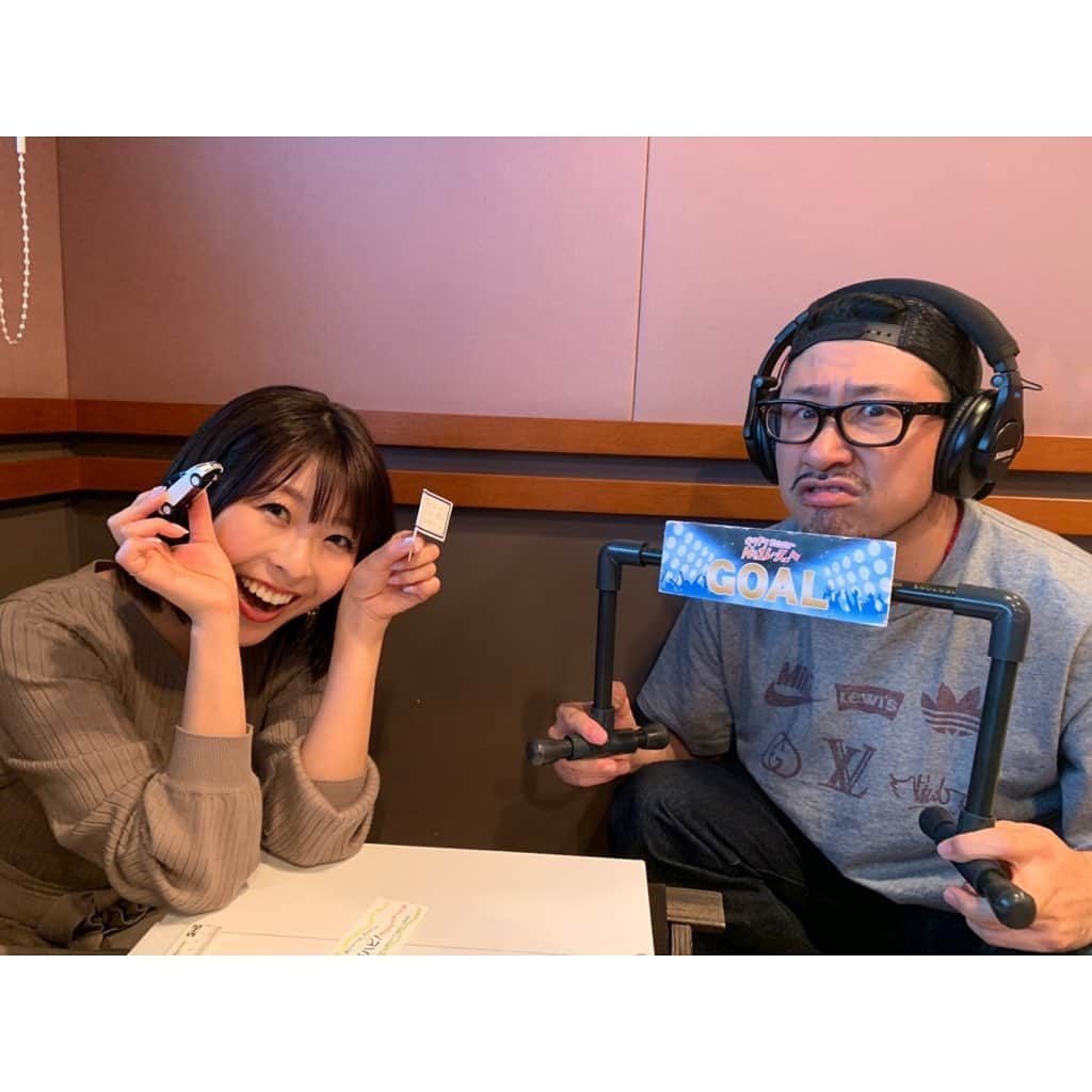 小尾渚沙さんのインスタグラム写真 - (小尾渚沙Instagram)「今日も『おびハピ！』にお付き合い頂きありがとうございました✨ . 毎年恒例FM NACK5の人気企画「ウィンターアロハグランプリ～ギリギリNO.1レース～」🚗 . 専用のレース板でプルバックカーを走らせ、ゴールエンドラインの最も近くに止められた番組パーソナリティーを予想してもらうレースゲームです💪🏼 . 今日はプレレースでしたが、難しいですね〜😂😂😂 ゴールエンドラインを過ぎてしまいました😂😂😂 . 来週からは本番❣️ 第１レース・総合優勝予想応募は今日までです🏁✨ ステキなプレゼントが当たるチャンスなのでぜひ投票してみて下さいね😆 . . #NACK5 #おびハピ795 #radiko #radio #生放送 #ラジオ  #ラジオパーソナリティ #ラジオパーソナリティー  #ラジオ好き #ラジオのある暮らし  #ラジオ好きな人と繋がりたい #ラジオ番組  #尺八 #おび尺 #ロツレチハ #ご自愛ください #ウィンターアロハ #ギリギリno1レース #車 #レース  #フリーアナウンサー #小尾渚沙」1月23日 18時06分 - obi_nagisa