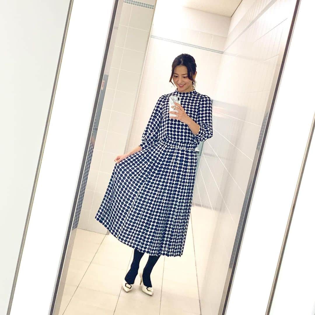 長沢美月さんのインスタグラム写真 - (長沢美月Instagram)「今日のズムサタの衣装👗 ワンピースではなくセットアップですっ🥰 @tiara_melrose  #ズムサタ #衣装 #ブログ更新しました」1月23日 18時07分 - _mizuki_0212
