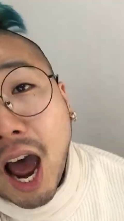 のインスタグラム：「ファンのみんなと一緒に作った今の時代ならではのMV  たくさんのLOVEいっぱい動画送ってくれてありがとうーー❤️  ハートがコタツに入った？って思うくらい温まる〜  BLUMIO - 超普通なLOVE  本編はプロフィールのリンクから！  New video with my fans 😍  Videolink in bio」