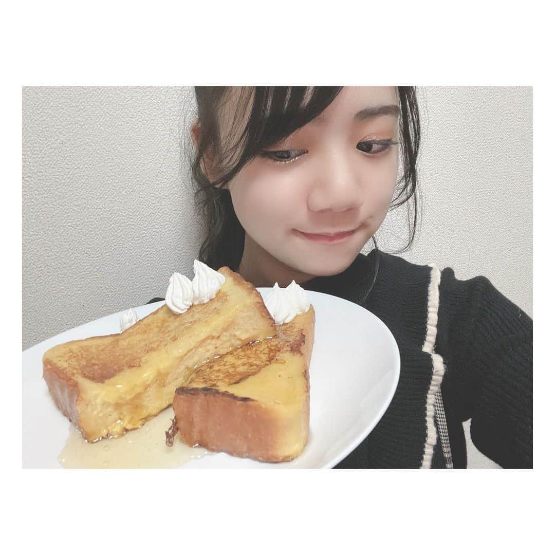 BmF【公式】さんのインスタグラム写真 - (BmF【公式】Instagram)「🥞  フレンチトースト作りました👏  甘いのが大好きなので、自分好みの味付けに出来て美味しかったです😋  次は何作ろうかな……？  #miyuki #BmF #ビーマイナーエフ #高校生 #jk #jk2 #04 #17歳  #フレンチトースト #手作り #甘党  #甘い #大好き #美味しい #また #作る  #Japanese #Japanesegirl」1月23日 19時14分 - bmf_twr