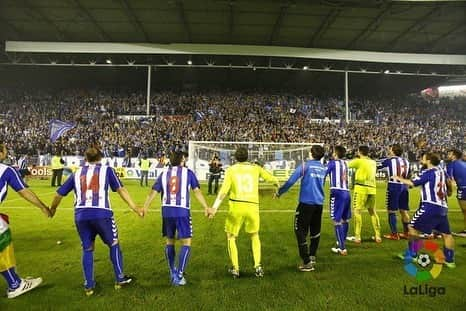 フェルナンド・パチェコさんのインスタグラム写真 - (フェルナンド・パチェコInstagram)「Felices 100 años @deportivoalaves Orgulloso de formar parte de tu historia. #goazenglorioso 🔵⚪️🎂」1月23日 19時29分 - fpacheco92