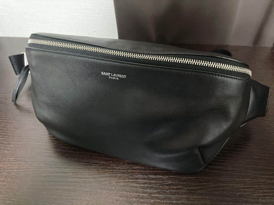 きこりのインスタグラム：「my new ちっちゃい bag... #saintlaurent #mynewbag」