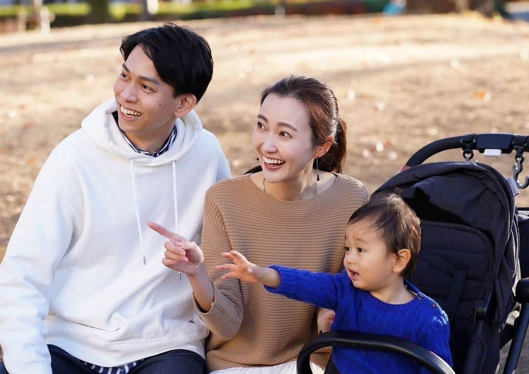 國保美貴さんのインスタグラム写真 - (國保美貴Instagram)「お仕事用にfamily photo👨‍👩‍👦 👶癒しパワーで充電満タンになりました❤️  . .  #宣材写真 #撮影 #shooting #photo #ファミリーフォト #家族写真 #カップル撮影」1月23日 19時47分 - miki_kokubo