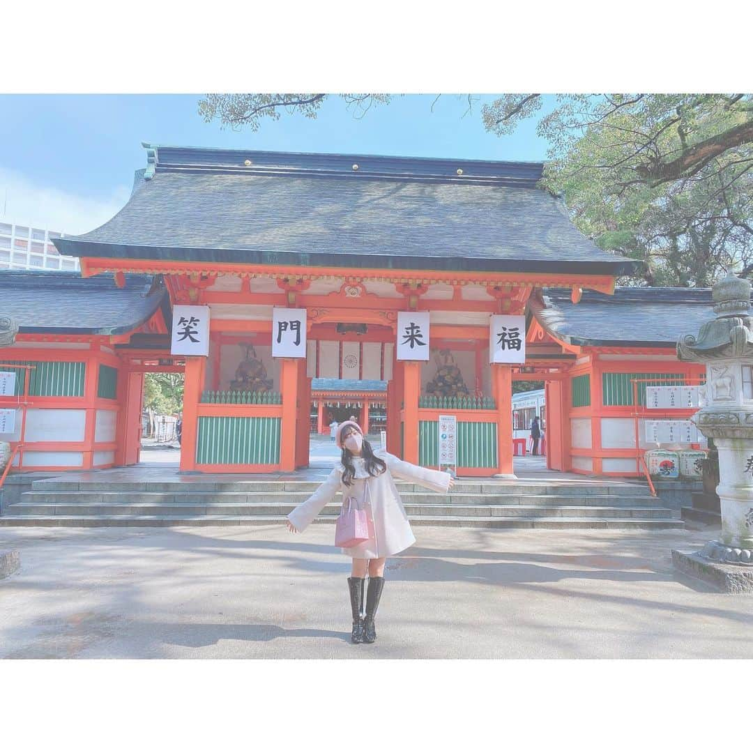 後藤陽菜乃さんのインスタグラム写真 - (後藤陽菜乃Instagram)「✿  この前、住吉神社に行ってきました⛩✨  毎年行ってるんだ~☺️  絵馬に願い事を書いたよ🌼  ⚠️写真を撮る時だけマスク外してます🙇🏻‍♀️ #住吉神社 #神社 #絵馬 #ootd #followｍe #idol #hkt48 #後藤陽菜乃」1月23日 19時58分 - pinachan._.0308