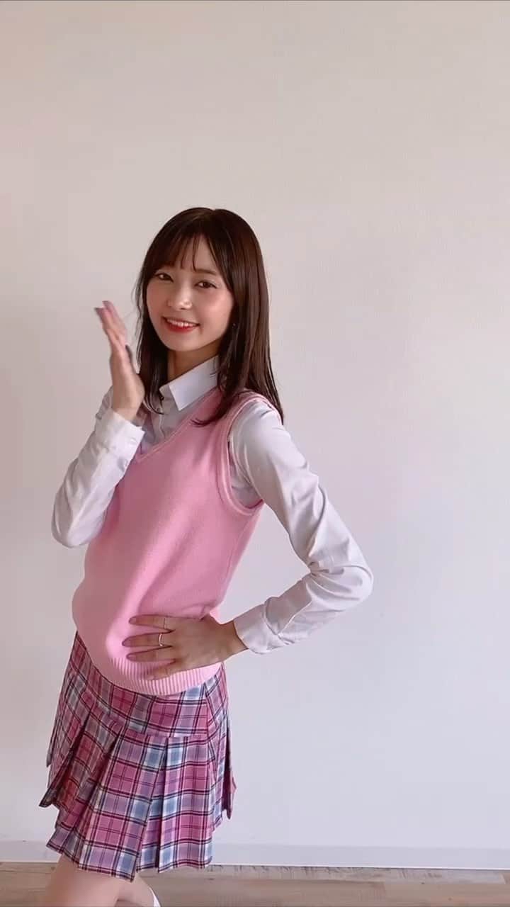 のインスタグラム：「PRODUCE48 / PICK ME(내꺼야)  踊ってみたよ💗 フルがYouTubeに載ってるので見てね ︎︎︎︎︎☺︎  #produce48 #pickme #izone  #아이즈원 #踊ってみた」