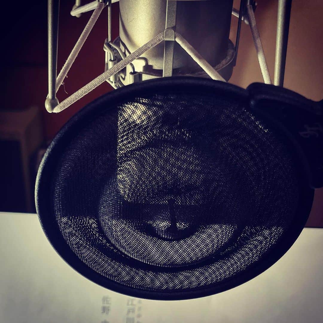 佐野史郎のインスタグラム：「ここのところ、声の仕事が続きました🎤 朗読作品、手強い📖 良い作品になりますよう‼︎」