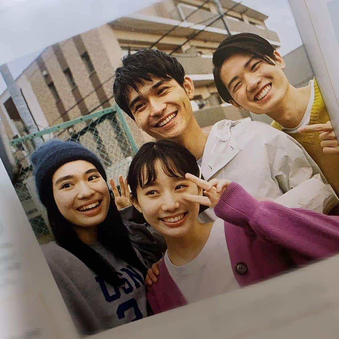 のインスタグラム：「. ゼクシィ　ちょびっと参加させてもらいました  是非！ #ゼクシィ」