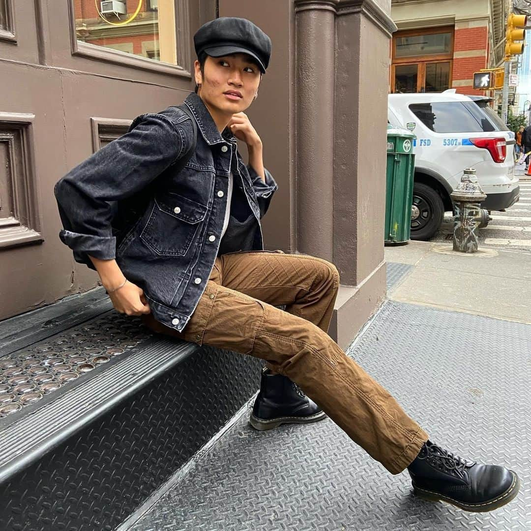 ドクターマーチンさんのインスタグラム写真 - (ドクターマーチンInstagram)「A cult classic, for six decades and counting. The 1460 has been laced up and styled your way each and every time. Show us yours with @drmartensofficial.」1月23日 21時00分 - drmartensofficial