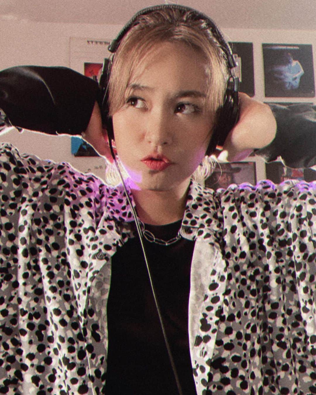 二宮愛のインスタグラム：「#thankyou  #YouTube ライブ、見てくださった皆様、改めましてありがとうございました😊🙏♥️  今回は、ピアノに大山泰輝さん、そしてギターは高橋圭一さんの3人でお届けしました😊  アーカイブ、残しましたのでぜひぜひ観てくださいね🥳🎉✨  みんな、本当にありがとう。 応援の声が、本当に本当に嬉しい。」