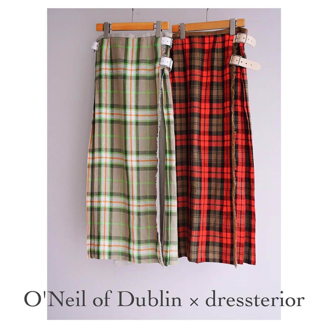DRESSTERIORさんのインスタグラム写真 - (DRESSTERIORInstagram)「﻿ 【O'Neil of Dublin 別注 ラップスカート】﻿ ﻿ ﻿ New arrival.﻿ ﻿ ﻿ ﻿ 1850年代から続くアイルランドの名門のキルトファクトリー【O'Neil of Dublin /オニールオブダブリン】より、﻿ ﻿ 優しい風合いのリネン素材を使ったマキシ丈のキルトスカートを、爽やかなライトグリーンのチェックと、トラディショナルな雰囲気のあるレッドチェックでオーダー。﻿ ﻿ 視線を集める存在感のある生地とスタンダードなデザインで、コーディネートを洗練された大人トラッドな印象に導きます。﻿ ﻿ ﻿ ﻿ skirt﻿ 016-72001﻿ ¥31,900(税込)﻿ ﻿ tops﻿ 085-12011﻿ ¥14,300(税込)﻿ ﻿ ﻿ ---------------﻿ 商品詳細はハイライトの"21SS New"からcheck頂けます↑↑﻿ ﻿ ﻿ ﻿ ﻿ #dressterior﻿ #dressterior_official﻿ #ドレステリア﻿ #dressterior別注﻿ #oneilofdublin﻿ #オニールオブダブリン﻿ ﻿ ﻿ ﻿ ﻿ ﻿ ▪️dressteriorオフィシャルアカウント﻿ @dressterior_official﻿ ﻿ ▪️メンズ用アカウント﻿ @dressterior_men ﻿ ﻿ ▪️ショッププレスアカウント﻿ @dressterior_shoppress ﻿ ﻿ ▪️World Online Storeアカウント﻿ @world_onlinestore」1月23日 21時26分 - dressterior_official