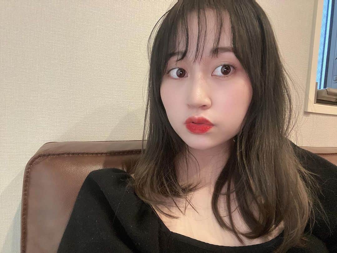 小森美果のインスタグラム：「今日家の近くでグロスかった👄家にずっといたけど、塗るだけできぶんあがった👄👄」