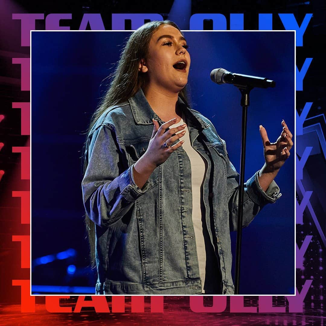 オリー・マーズのインスタグラム：「This girl ❤️🥺😭 your mum would be so proud watching you up there tonight @graceholdenmusic special voice, special audition, love ya! Welcome to my team 😭👏🏻」