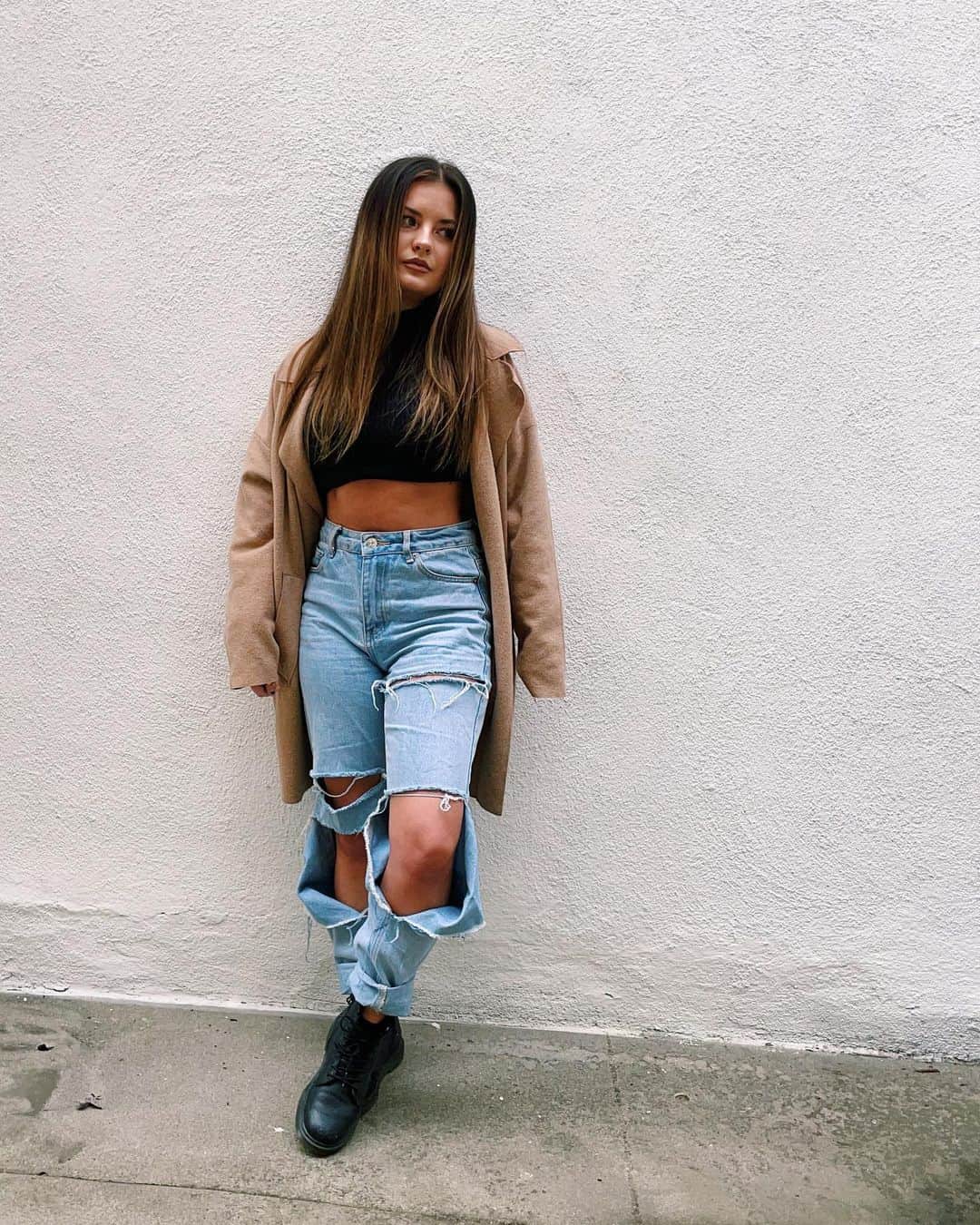 Brooke Marie Hylandのインスタグラム：「Happy Saturday to everyone except the 50° weather in LA」