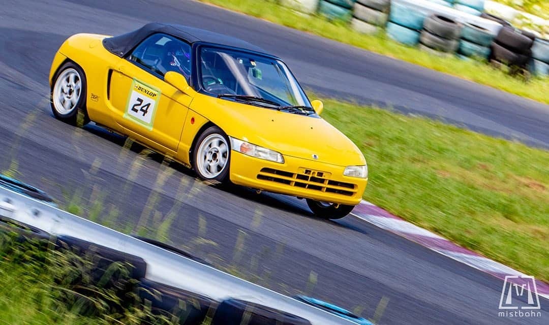 mistbahnさんのインスタグラム写真 - (mistbahnInstagram)「_ Shot on Aug-11 2020, Track day ”Honda PP1 BEAT Class" at MIHAMA Circuit (Aichi Japan). _ _ owner: @katsusando_ photo: @mistbahn _ _ JP) 2020年8月11日、美浜サーキットで撮影。 _ _ #mihama #mihamacircuit #美浜サーキット #hondabeat #hondabeatpp1 #pp1beat #ホンダビート #pp1 #beatpp1 #mtrec #e07a #honda #jdm #trackcar #trackday #timeattack #timeattackjapan #kcar #keicar #軽自動車 #rays #te37 #volkracing #jdmwheels #brideseats #yokohamatire #advan #neova #ad07 #hondasontrack」1月24日 7時15分 - mistbahn