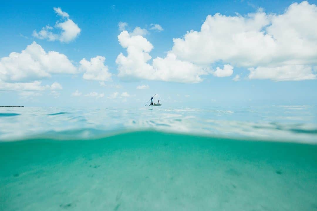 Costa Sunglassesのインスタグラム：「Preserve the places we love most. We launched our #KickPlastic movement to help reduce the amount of single-use plastic finding its way into our waterways. Learn how you can be part of the solution at the link in our bio. #SeeWhatsOutThere #BornOnTheWater」