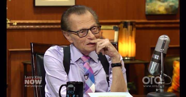 ラモーネ・モリスのインスタグラム：「RIP to the legend Larry King! Thanks for the chat. Simply the Best!」
