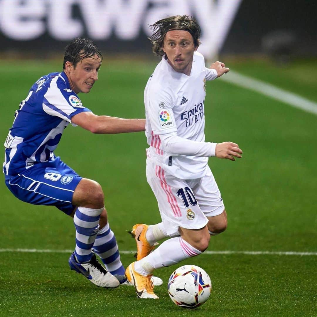 ルカ・モドリッチさんのインスタグラム写真 - (ルカ・モドリッチInstagram)「Back to winning ways! ⚽️💪🏻🙏🏻 #HalaMadrid」1月24日 7時48分 - lukamodric10