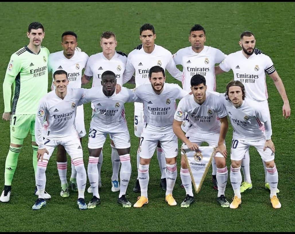 マルコ・アセンシオのインスタグラム：「¡¡Gran victoria equipo!! 💪🏽🔥 #HalaMadrid #MA11」