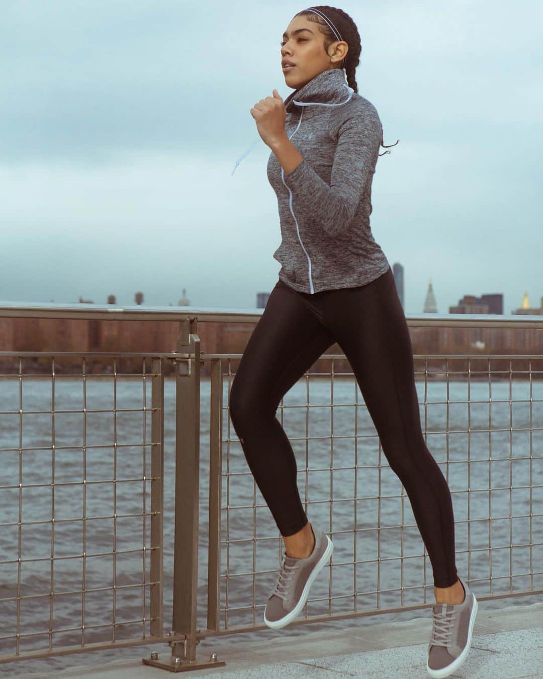 Macy'sのインスタグラム：「It doesn’t matter if you’re chasing sunsets or racing the sunrise: you’re gonna look amazing doing it.」